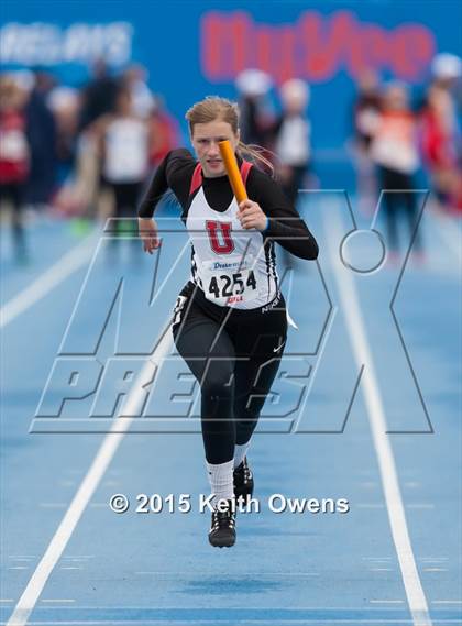 Thumbnail 1 in 2015 Drake Relays photogallery.