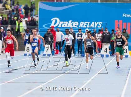 Thumbnail 3 in 2015 Drake Relays photogallery.