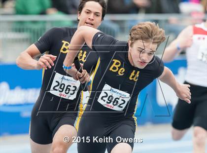 Thumbnail 1 in 2015 Drake Relays photogallery.