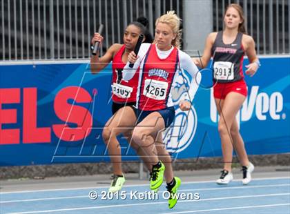 Thumbnail 1 in 2015 Drake Relays photogallery.