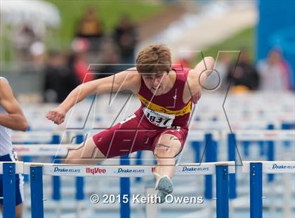 Thumbnail 3 in 2015 Drake Relays photogallery.