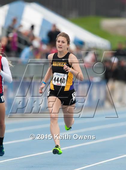 Thumbnail 1 in 2015 Drake Relays photogallery.