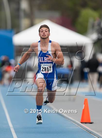 Thumbnail 3 in 2015 Drake Relays photogallery.