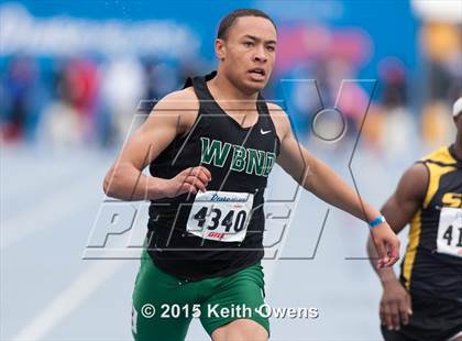Thumbnail 2 in 2015 Drake Relays photogallery.