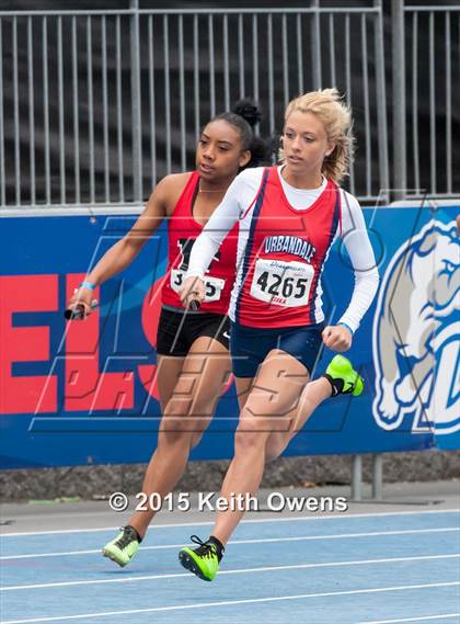 Thumbnail 2 in 2015 Drake Relays photogallery.