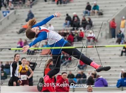 Thumbnail 2 in 2015 Drake Relays photogallery.