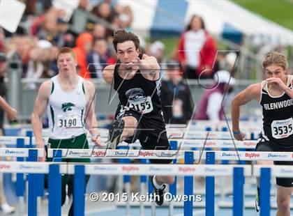 Thumbnail 1 in 2015 Drake Relays photogallery.