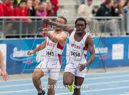 Thumbnail 3 in 2015 Drake Relays photogallery.