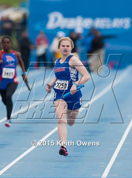 Thumbnail 2 in 2015 Drake Relays photogallery.