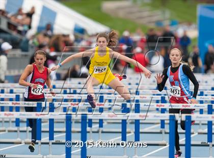 Thumbnail 2 in 2015 Drake Relays photogallery.