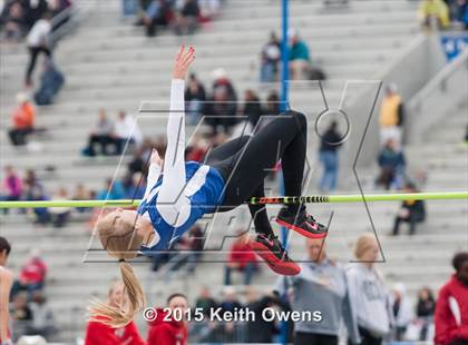 Thumbnail 1 in 2015 Drake Relays photogallery.