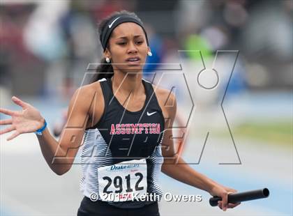 Thumbnail 2 in 2015 Drake Relays photogallery.