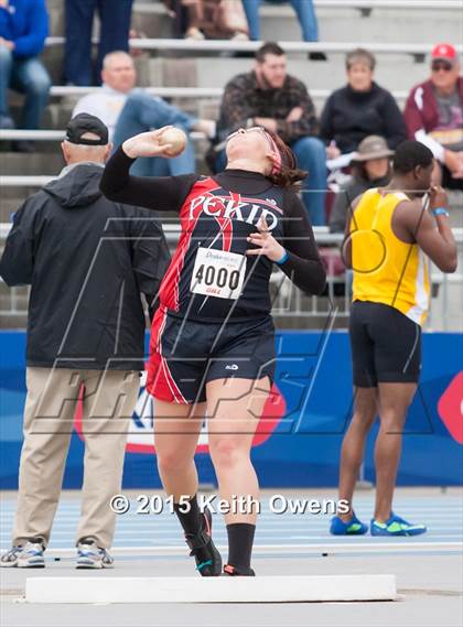 Thumbnail 1 in 2015 Drake Relays photogallery.