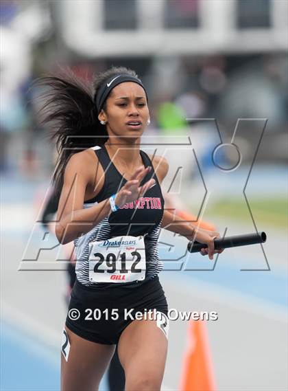 Thumbnail 3 in 2015 Drake Relays photogallery.