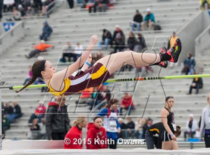 Thumbnail 3 in 2015 Drake Relays photogallery.