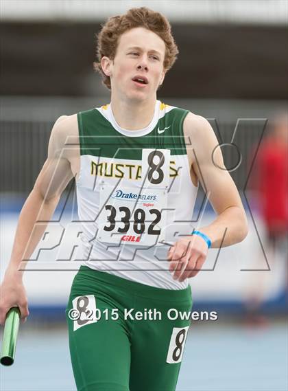 Thumbnail 1 in 2015 Drake Relays photogallery.