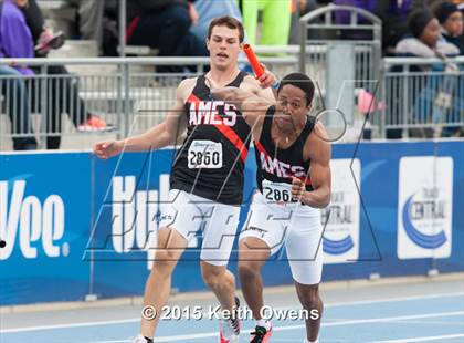 Thumbnail 3 in 2015 Drake Relays photogallery.
