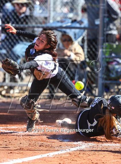 Thumbnail 3 in Prairie View vs Rock Canyon (CHSAA 5A Playoff 1st Round) photogallery.