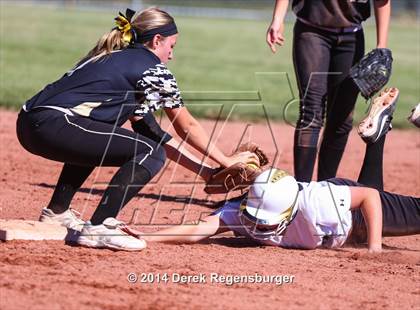 Thumbnail 3 in Prairie View vs Rock Canyon (CHSAA 5A Playoff 1st Round) photogallery.