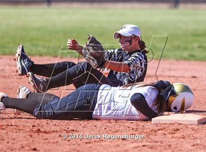Thumbnail 2 in Prairie View vs Rock Canyon (CHSAA 5A Playoff 1st Round) photogallery.