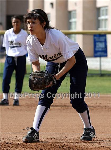 Thumbnail 3 in Muir @ Crescenta Valley photogallery.