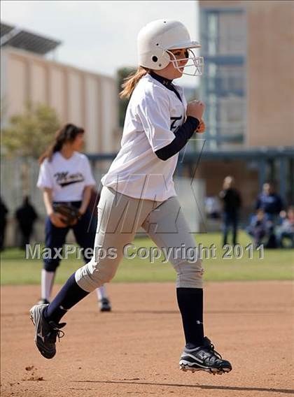 Thumbnail 1 in Muir @ Crescenta Valley photogallery.