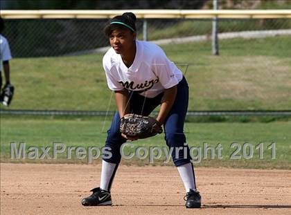 Thumbnail 1 in Muir @ Crescenta Valley photogallery.