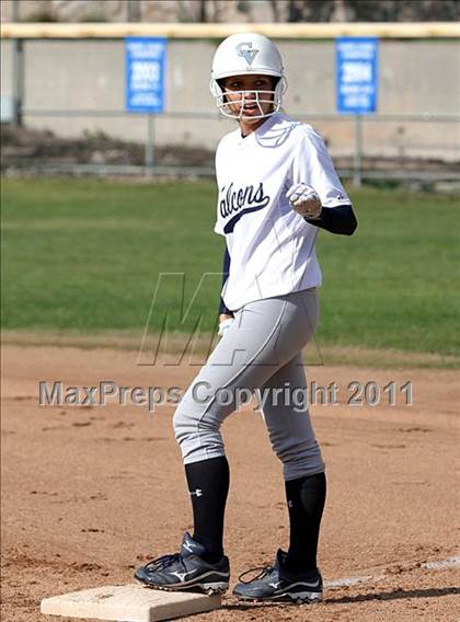Thumbnail 1 in Muir @ Crescenta Valley photogallery.