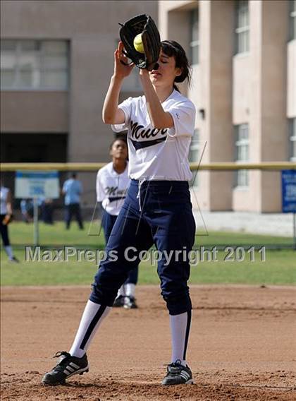 Thumbnail 3 in Muir @ Crescenta Valley photogallery.