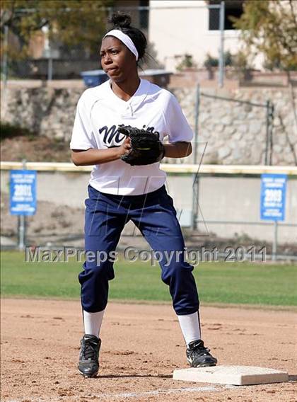 Thumbnail 1 in Muir @ Crescenta Valley photogallery.