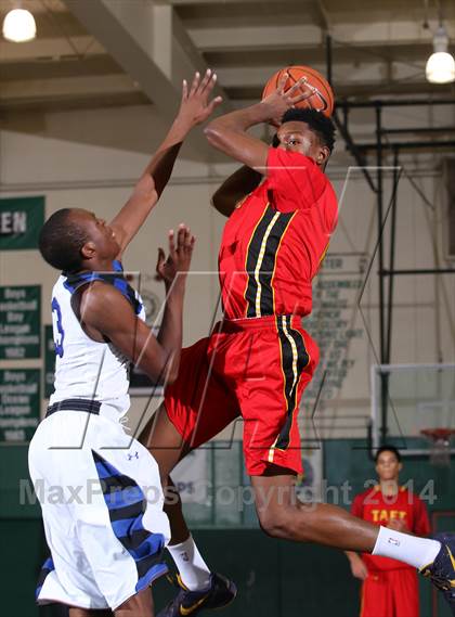 Thumbnail 2 in Price vs. Taft (Paul Pierce Classic)  photogallery.