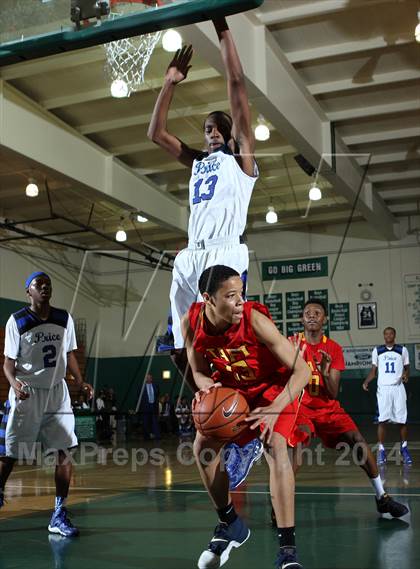 Thumbnail 3 in Price vs. Taft (Paul Pierce Classic)  photogallery.