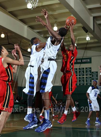 Thumbnail 2 in Price vs. Taft (Paul Pierce Classic)  photogallery.