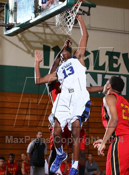 Thumbnail 2 in Price vs. Taft (Paul Pierce Classic)  photogallery.
