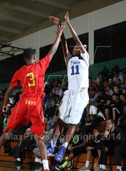 Thumbnail 3 in Price vs. Taft (Paul Pierce Classic)  photogallery.