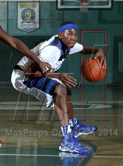 Thumbnail 2 in Price vs. Taft (Paul Pierce Classic)  photogallery.