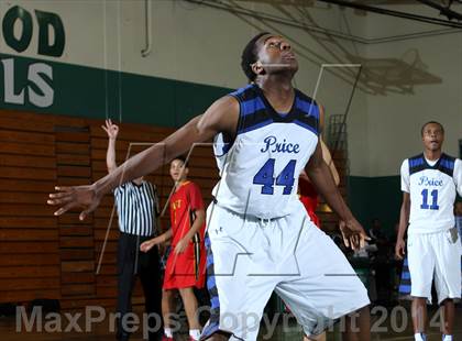 Thumbnail 1 in Price vs. Taft (Paul Pierce Classic)  photogallery.