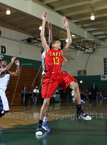 Thumbnail 2 in Price vs. Taft (Paul Pierce Classic)  photogallery.