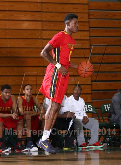 Thumbnail 1 in Price vs. Taft (Paul Pierce Classic)  photogallery.