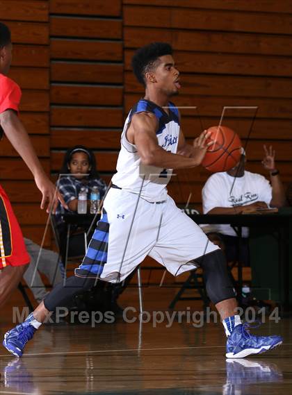 Thumbnail 3 in Price vs. Taft (Paul Pierce Classic)  photogallery.