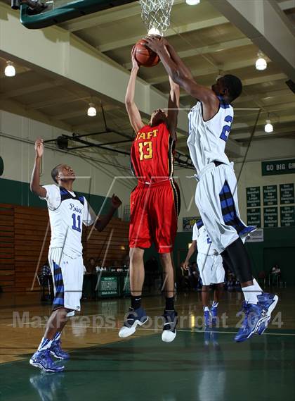 Thumbnail 3 in Price vs. Taft (Paul Pierce Classic)  photogallery.
