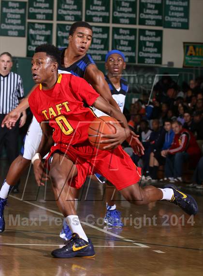 Thumbnail 1 in Price vs. Taft (Paul Pierce Classic)  photogallery.