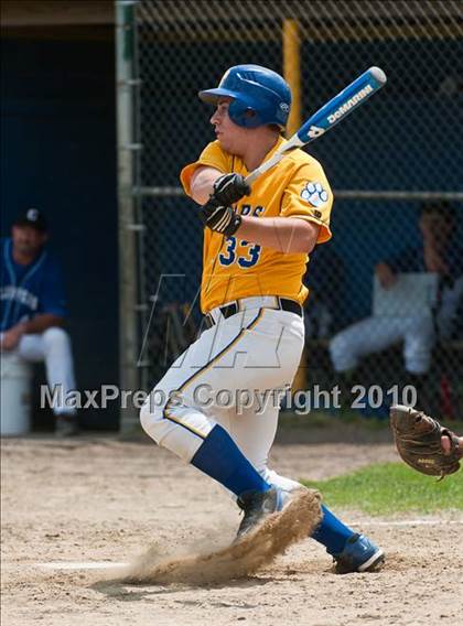 Thumbnail 2 in Cumberland vs. North Providence (RIIL Division 1 Region 1 Playoffs) photogallery.