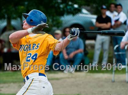 Thumbnail 2 in Cumberland vs. North Providence (RIIL Division 1 Region 1 Playoffs) photogallery.