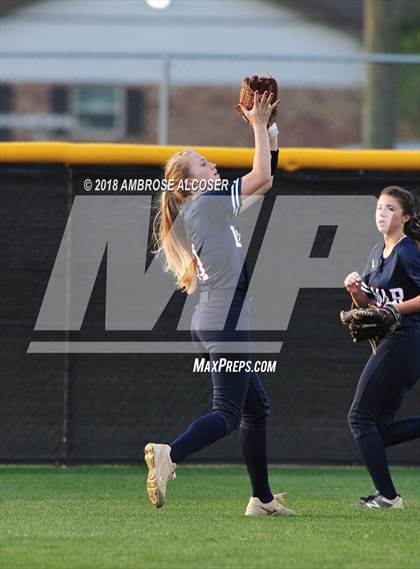 Thumbnail 1 in Lamar vs. Katy (UIL 6A Area Playoff) photogallery.