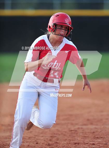 Thumbnail 1 in Lamar vs. Katy (UIL 6A Area Playoff) photogallery.