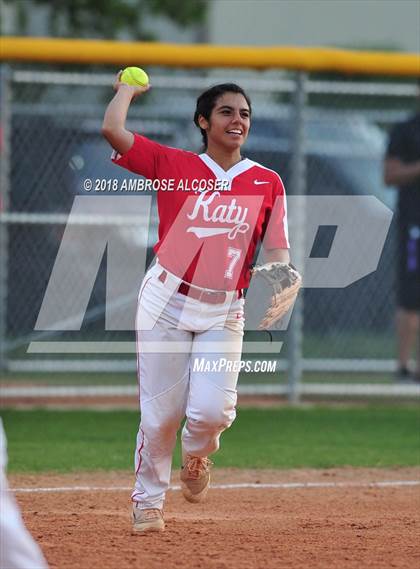 Thumbnail 1 in Lamar vs. Katy (UIL 6A Area Playoff) photogallery.