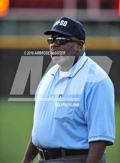 Thumbnail 1 in Lamar vs. Katy (UIL 6A Area Playoff) photogallery.