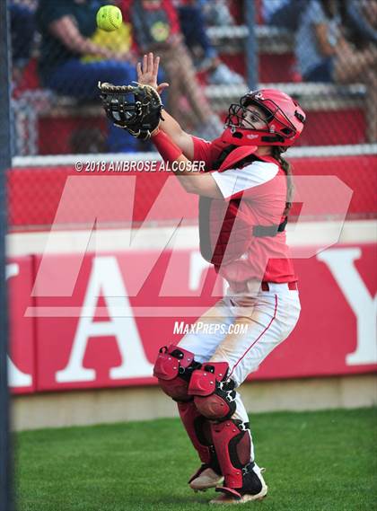 Thumbnail 1 in Lamar vs. Katy (UIL 6A Area Playoff) photogallery.