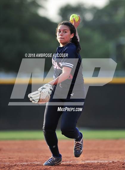 Thumbnail 2 in Lamar vs. Katy (UIL 6A Area Playoff) photogallery.